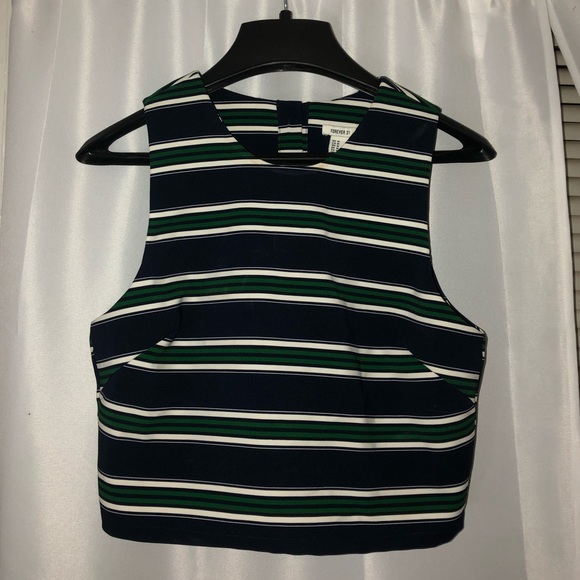 Forever 21 crop top - Picture 1 of 3